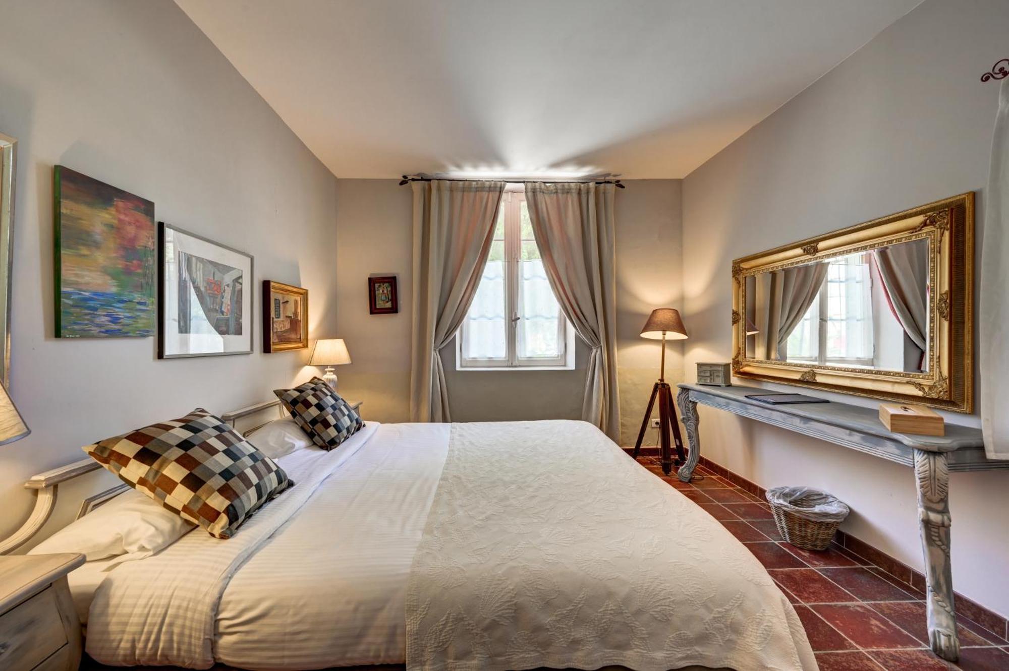 Mas Des Comtes De Provence Hotel Tarascon Eksteriør billede