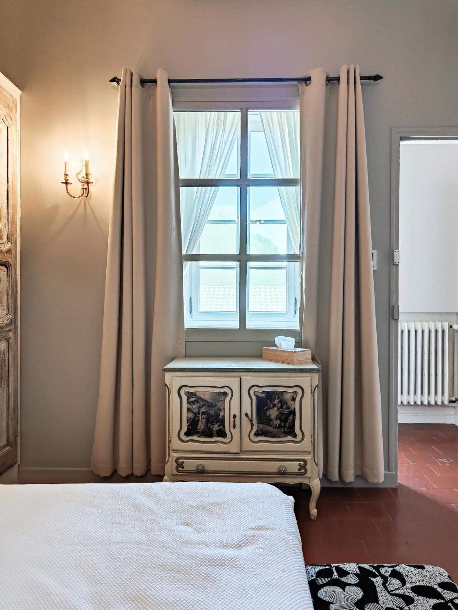 Mas Des Comtes De Provence Hotel Tarascon Eksteriør billede