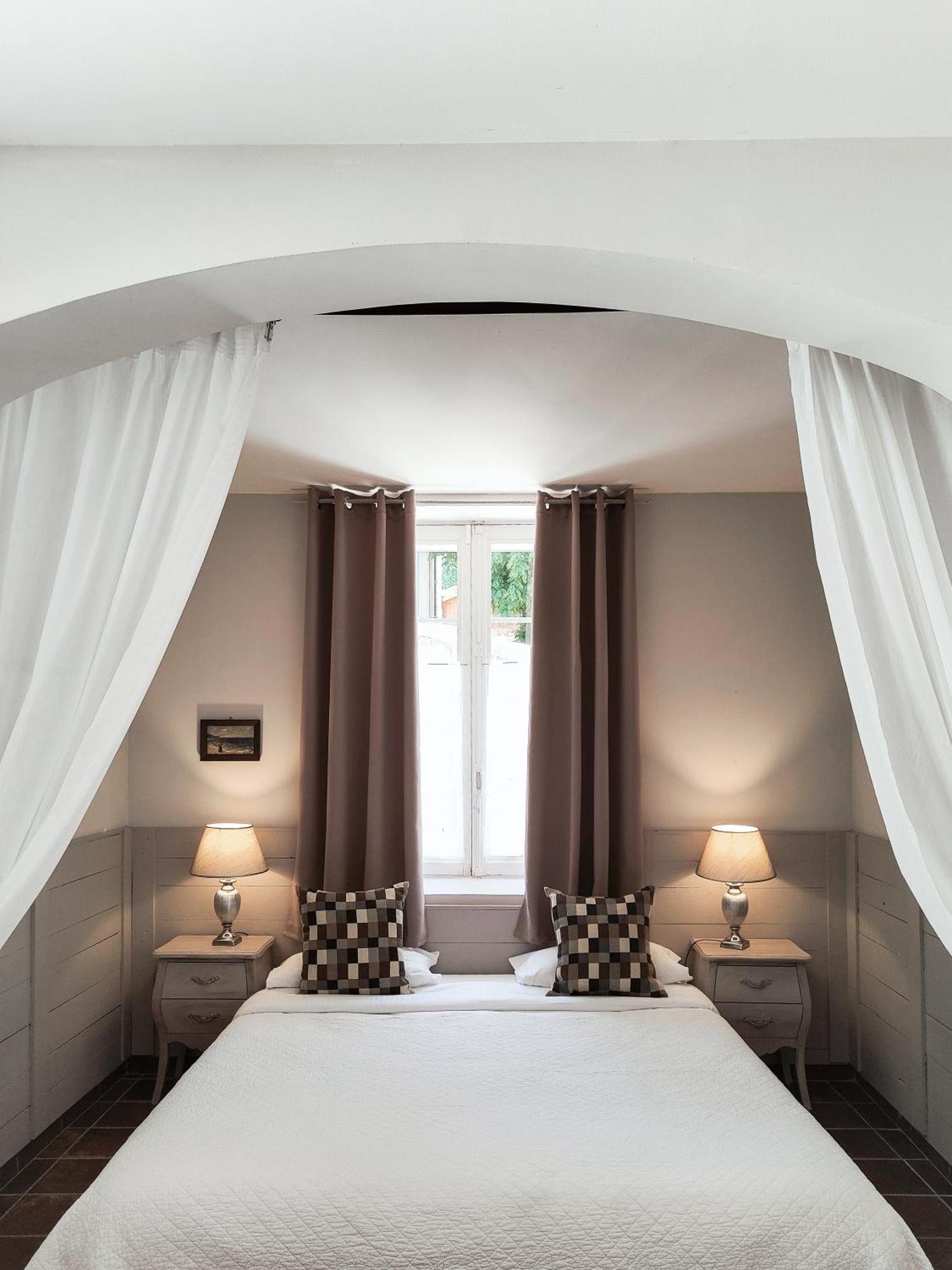 Mas Des Comtes De Provence Hotel Tarascon Eksteriør billede