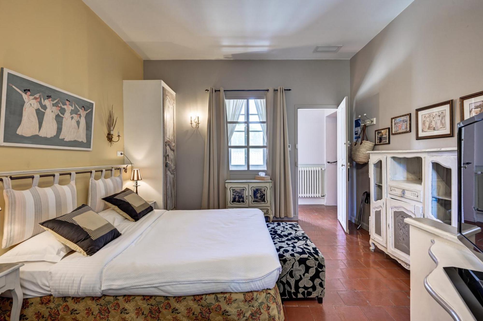 Mas Des Comtes De Provence Hotel Tarascon Eksteriør billede